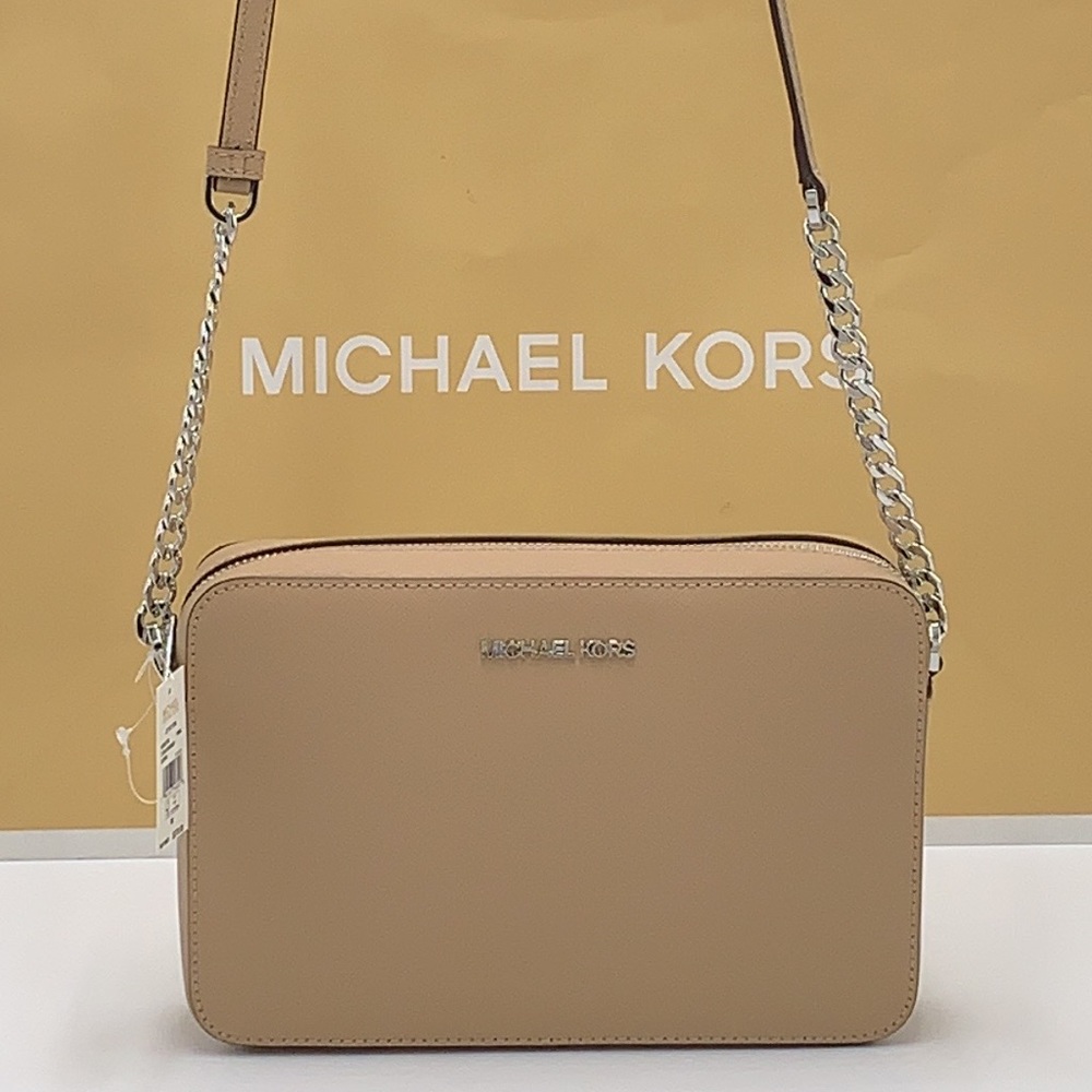 MICHAEL KORS CAMEL COLOR 
Jet Set Large Saffiano Leather Crossbody Bag - Picture 3 of 15